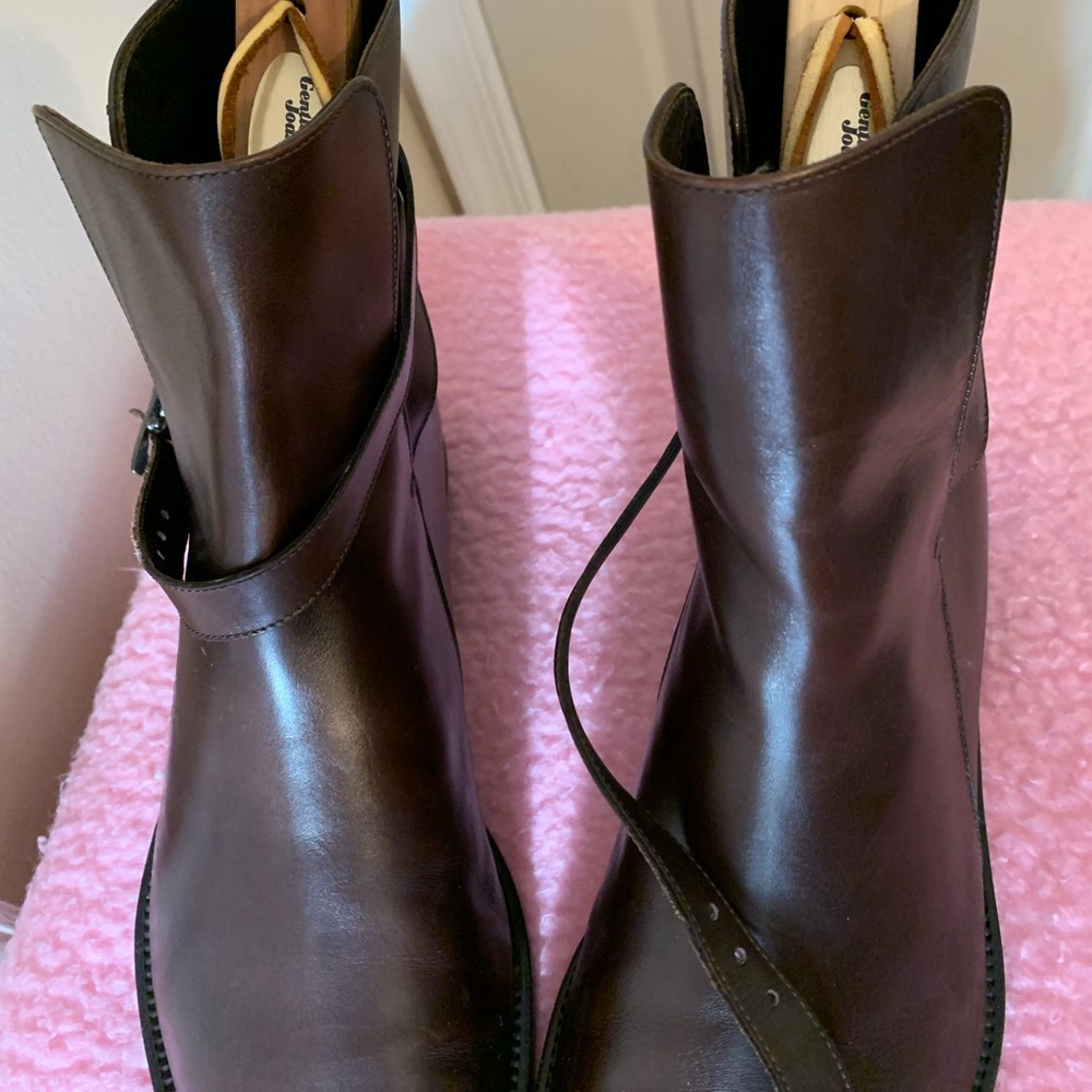 Men’s boots size 12 brown 🥾💜